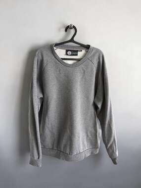 Polar King by Key Apparel Grey Raglan Sleeve Crewneck Sweatshirt - XL